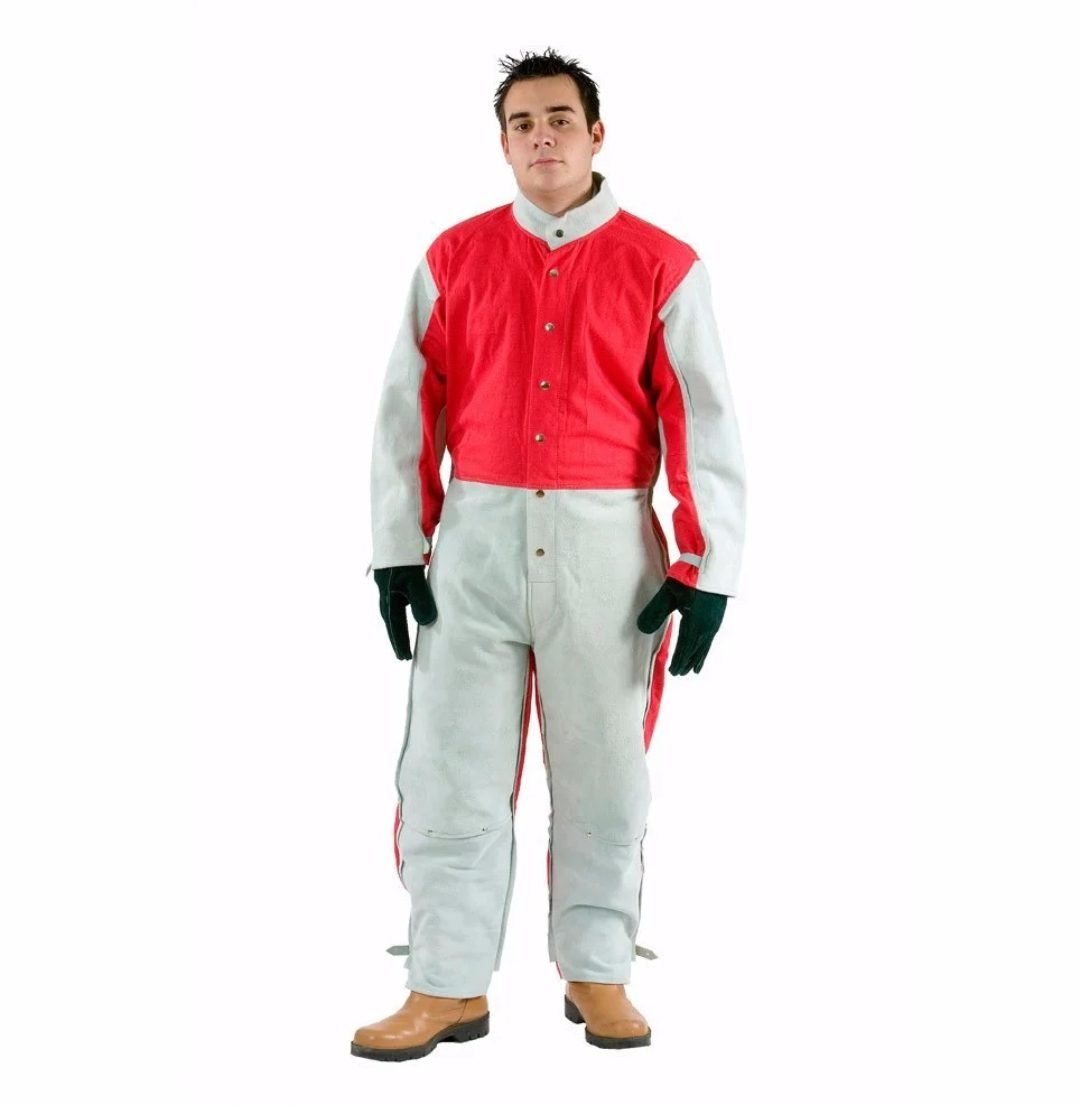 Blasting coverall for working with sandblasting guns